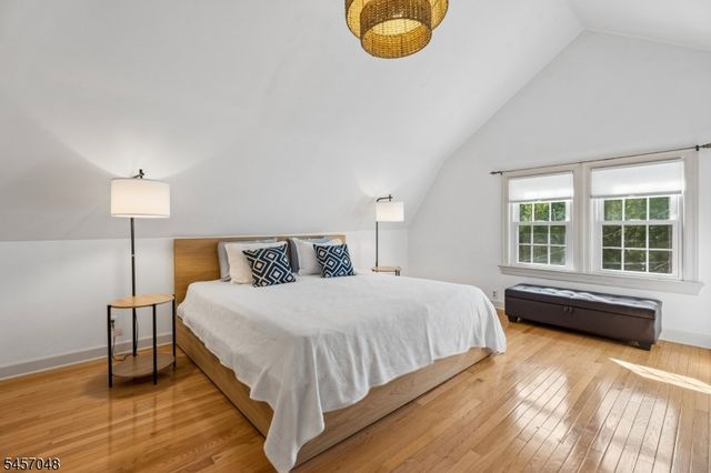 46 N Hillside Ave, Chatham Boro, NJ 07928