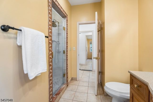 46 N Hillside Ave, Chatham Boro, NJ 07928