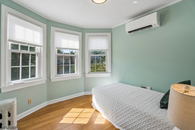 46 N Hillside Ave, Chatham Boro, NJ 07928