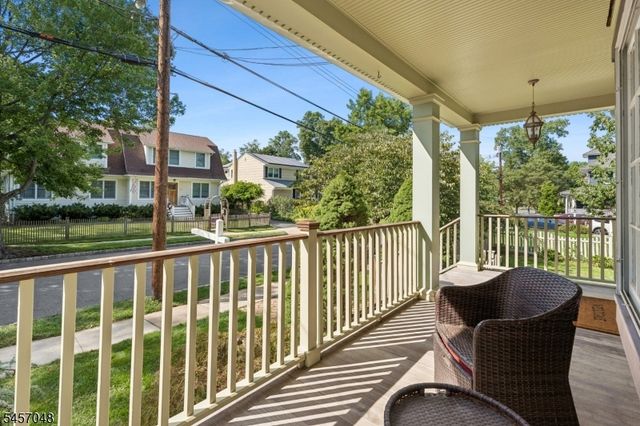46 N Hillside Ave, Chatham Boro, NJ 07928