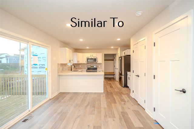 1663 NW Savannah Drive, Ankeny, IA 50023