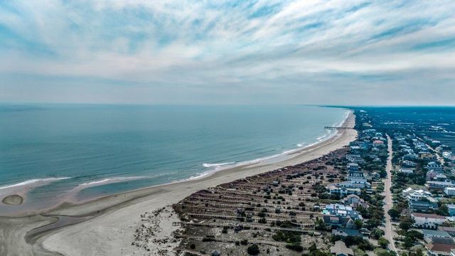 999 Algonquin Dr Unit E, Pawleys Island, SC 29585