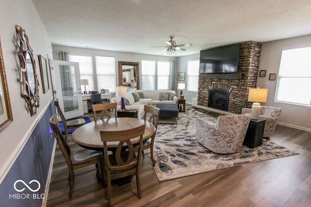 13496 Mosaic Street, Fishers, IN 46037