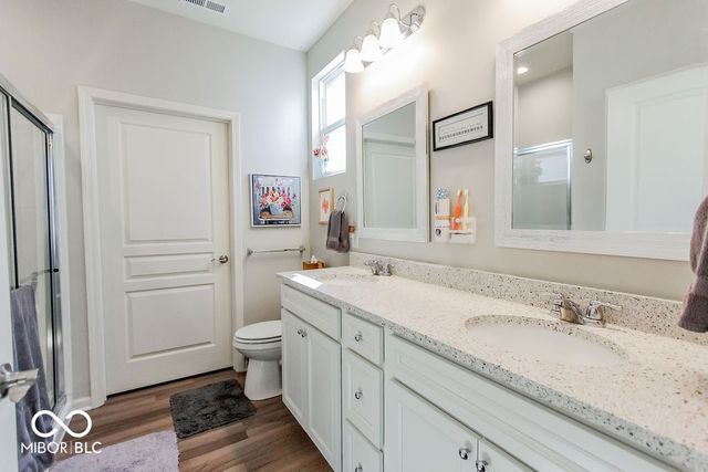 13496 Mosaic Street, Fishers, IN 46037