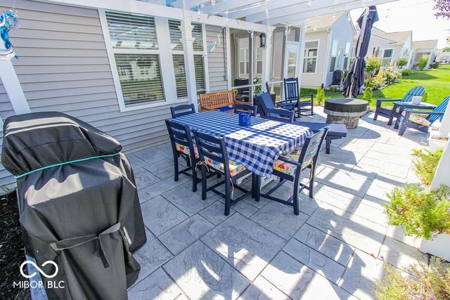 13496 Mosaic Street, Fishers, IN 46037