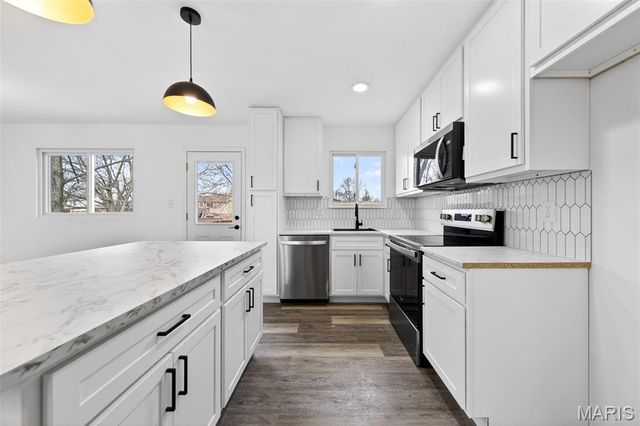 2347 Farflung Drive, Florissant, MO 63031