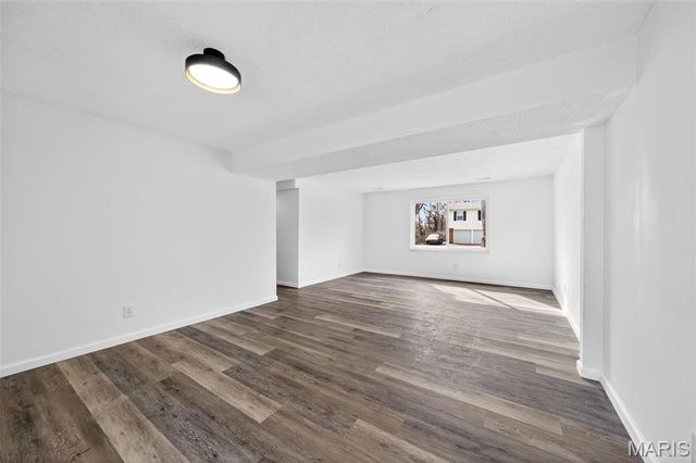 2347 Farflung Drive, Florissant, MO 63031