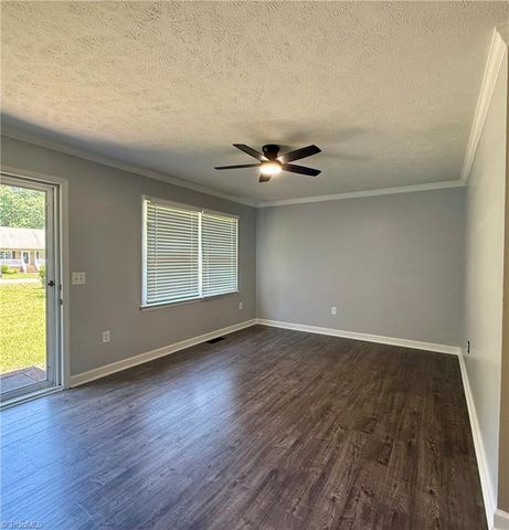 7942 Snyder Farm Road, Tobaccoville, NC 27050