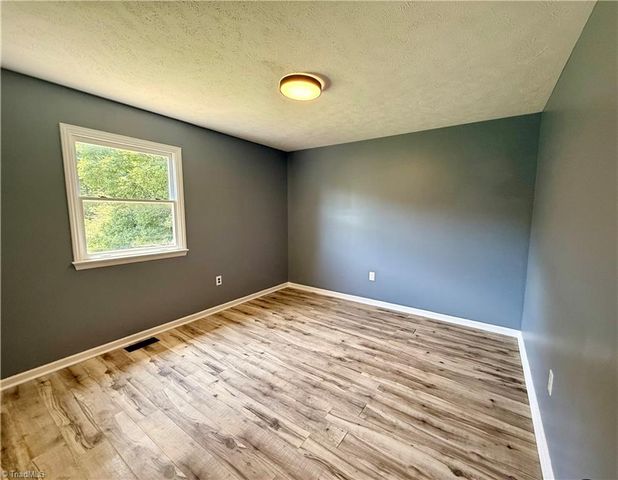 7942 Snyder Farm Road, Tobaccoville, NC 27050