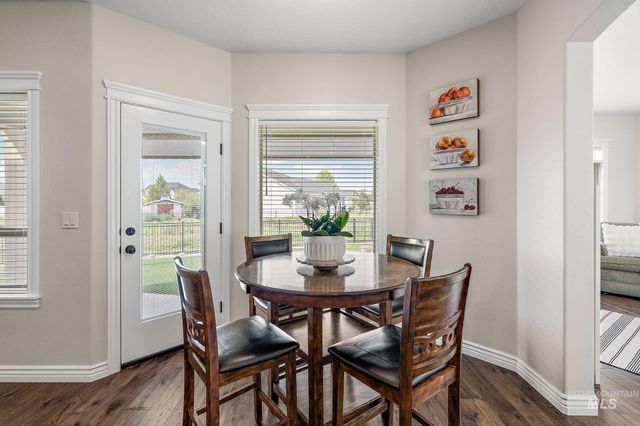 1175 N Champions Pl, Eagle, ID 83616