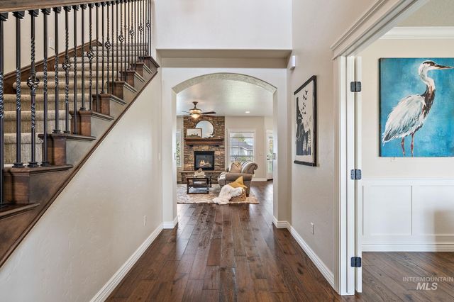 1175 N Champions Pl, Eagle, ID 83616