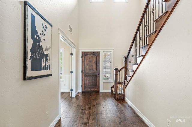1175 N Champions Pl, Eagle, ID 83616