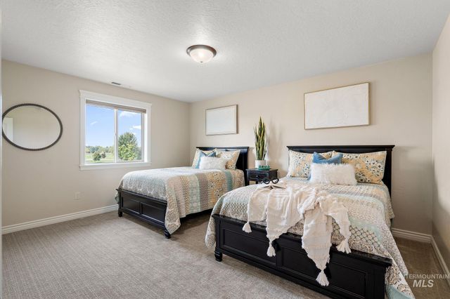 1175 N Champions Pl, Eagle, ID 83616