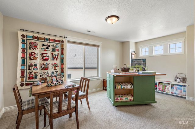 1175 N Champions Pl, Eagle, ID 83616