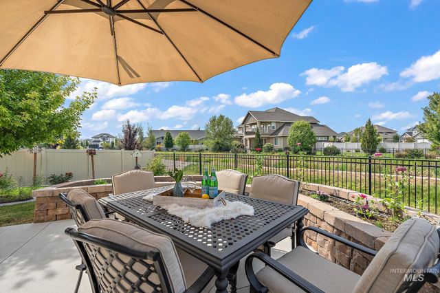 1175 N Champions Pl, Eagle, ID 83616