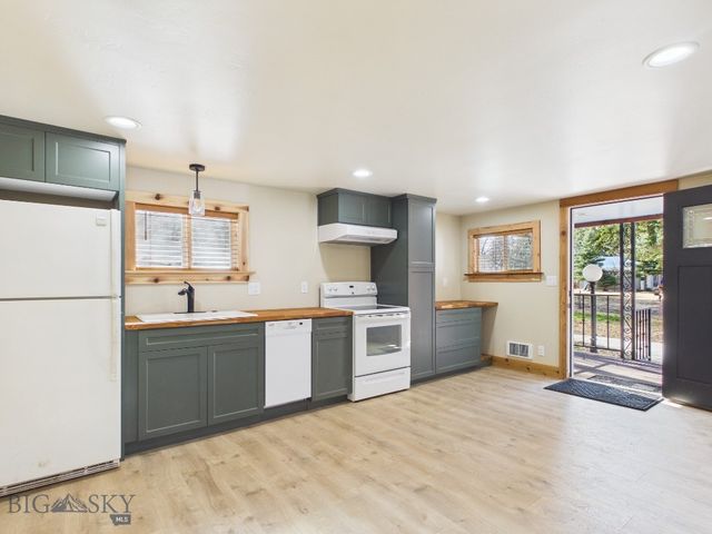 4964 US Highway 89 S, Livingston, MT 59047