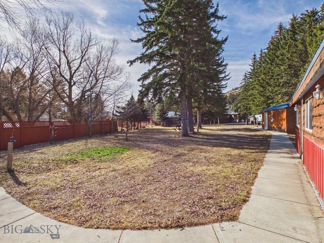 4964 US Highway 89 S, Livingston, MT 59047