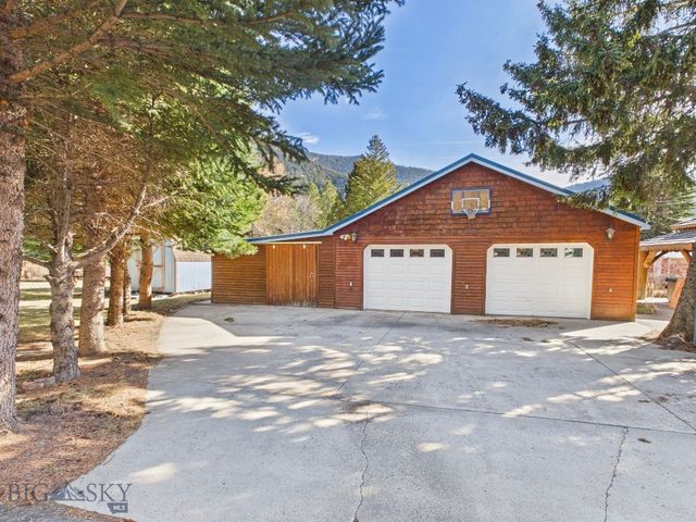 4964 US Highway 89 S, Livingston, MT 59047