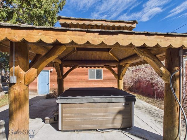 4964 US Highway 89 S, Livingston, MT 59047