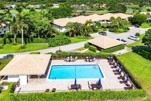 10677 Quail Covey Road Azalea, Boynton Beach, FL 33436