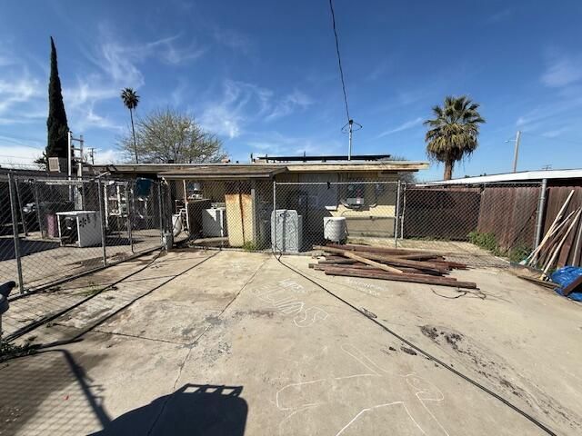 748 S Walter Street, Tulare, CA 93274