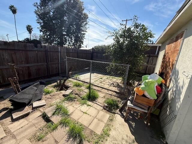 748 S Walter Street, Tulare, CA 93274