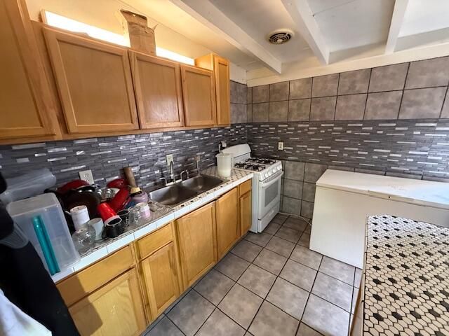 748 S Walter Street, Tulare, CA 93274