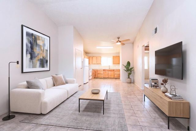 465 W Ivyglen Street Apt 112, Mesa, AZ 85201