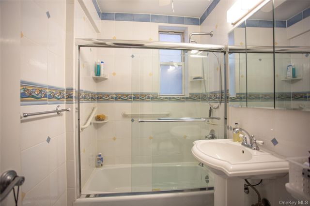 210 E Broadway 4F, Long Beach, NY 11561