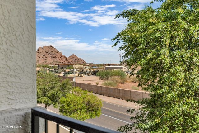 2315 N 52ND Street 111, Phoenix, AZ 85008