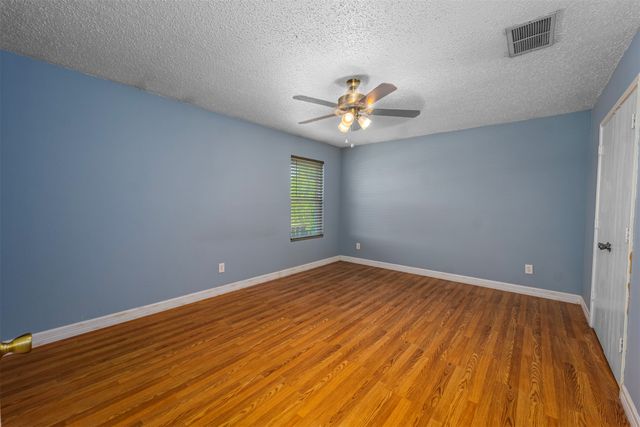 5209 Prestwick Drive, Fort Worth, TX 76135