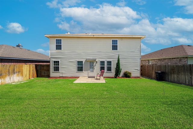 5209 Prestwick Drive, Fort Worth, TX 76135