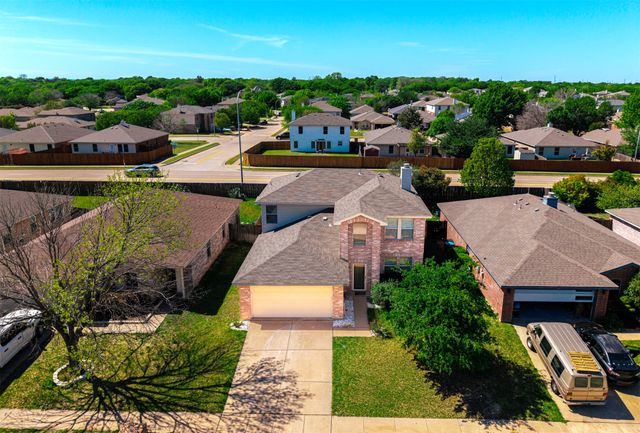 5209 Prestwick Drive, Fort Worth, TX 76135