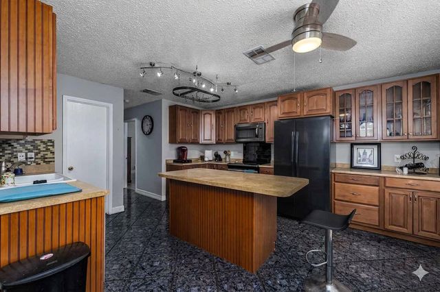 5209 Prestwick Drive, Fort Worth, TX 76135