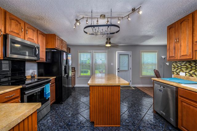 5209 Prestwick Drive, Fort Worth, TX 76135