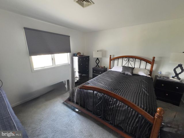 38 BELMONT RD, Bellmawr, NJ 08031