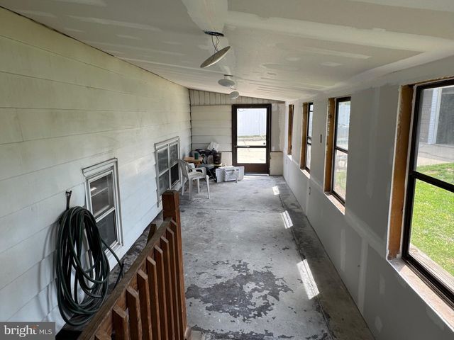 38 BELMONT RD, Bellmawr, NJ 08031