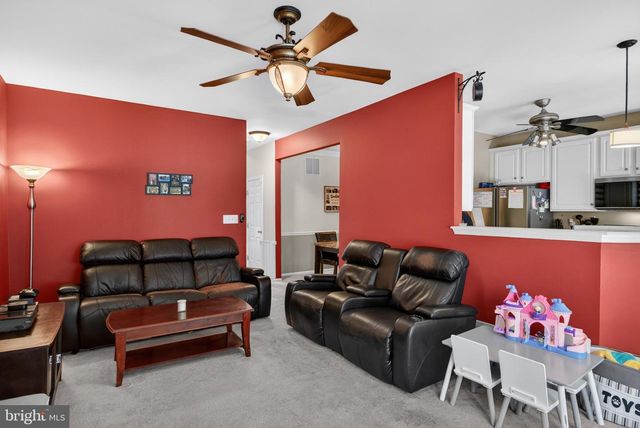 116 RITTENHOUSE DR, Deptford, NJ 08096