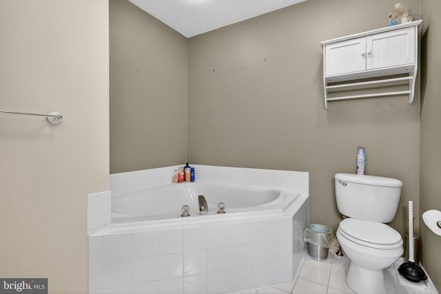 116 RITTENHOUSE DR, Deptford, NJ 08096