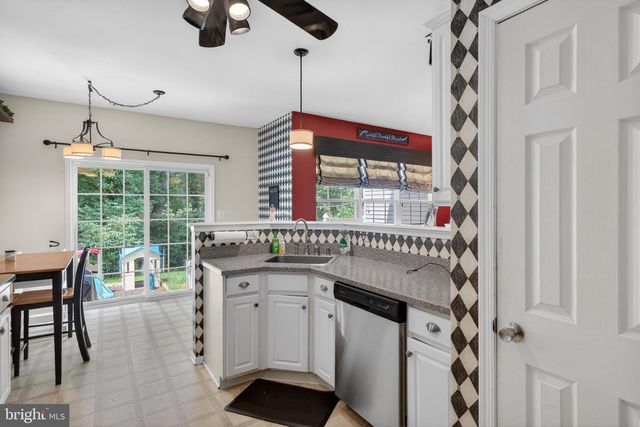 116 RITTENHOUSE DR, Deptford, NJ 08096