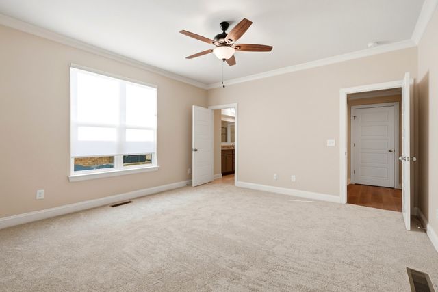 2120 Chaucer Park Ln, Thompsons Station, TN 37179
