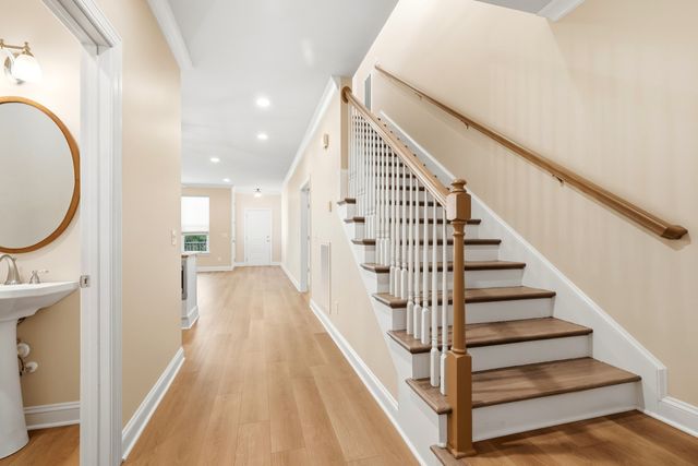 2120 Chaucer Park Ln, Thompsons Station, TN 37179