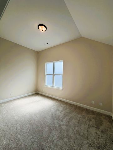 2120 Chaucer Park Ln, Thompsons Station, TN 37179