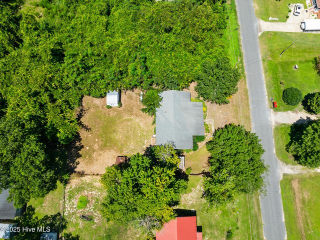 17241 Hurley Drive, Laurinburg, NC 28352