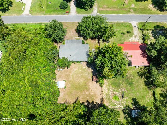 17241 Hurley Drive, Laurinburg, NC 28352