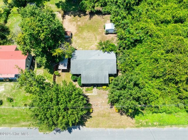 17241 Hurley Drive, Laurinburg, NC 28352