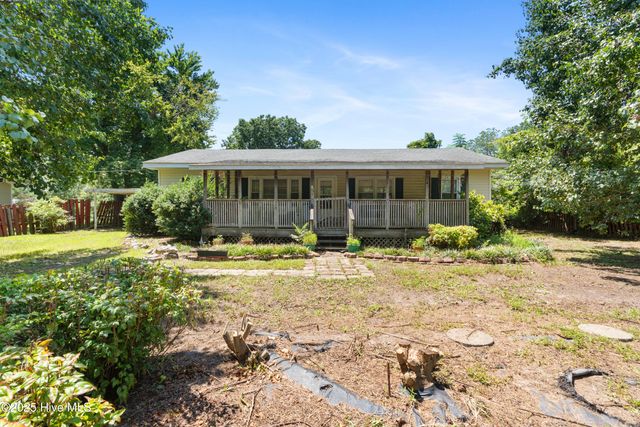 17241 Hurley Drive, Laurinburg, NC 28352