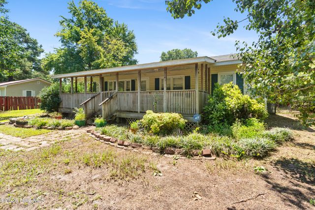 17241 Hurley Drive, Laurinburg, NC 28352