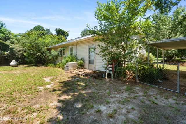 17241 Hurley Drive, Laurinburg, NC 28352
