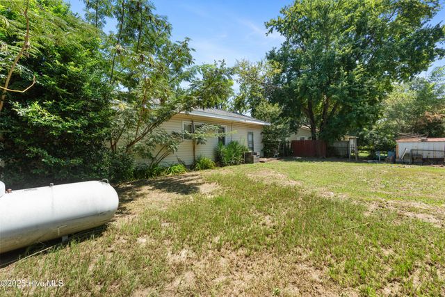 17241 Hurley Drive, Laurinburg, NC 28352